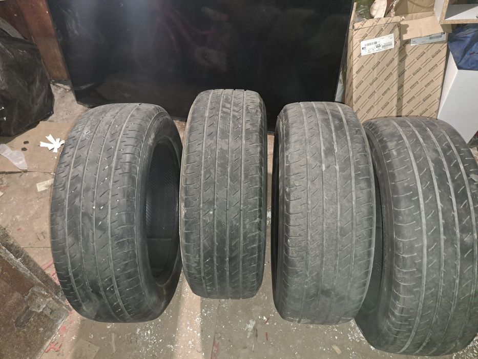 Продаётся резина Бу 2 комплекта