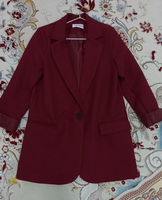 Пиджак  сатылады