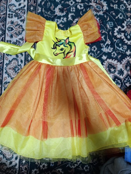 Отдам пакет вещей на девочку. 4-5 лет