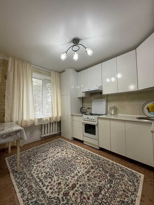 4 комнатная район ЖД