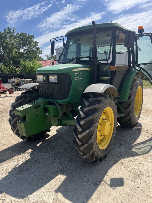 Vand set aparatori noroi /arpri fata tractor John Deere