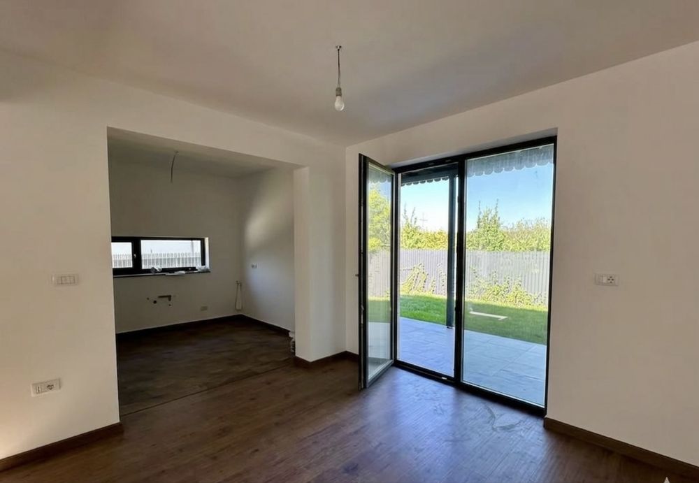 Casă nouă de vânzare Pitești, Balotești