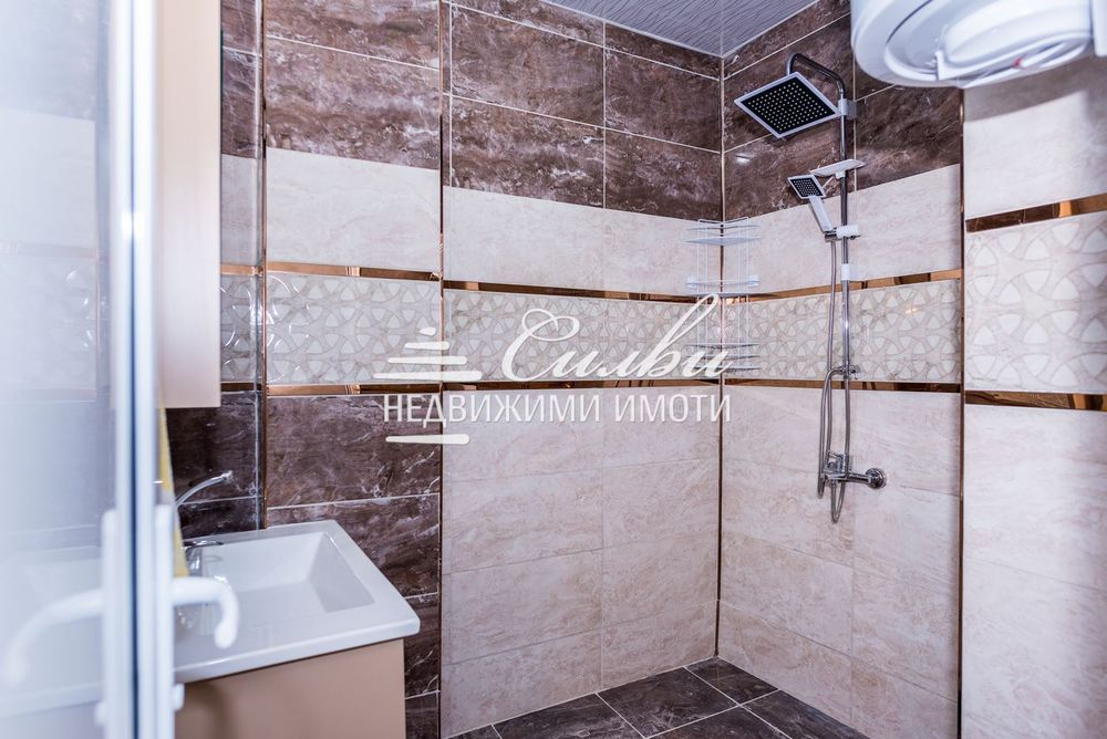 Дава се под наем Тристаен апартамент в Шумен, Военно училище - 80 кв.м за 433.5 € - Снимка #11