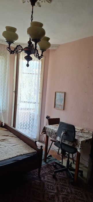 Стая от апартамент, гр В.Търново, кв. Бузлуджа.