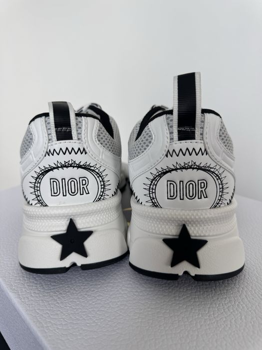Dior Chrono Sneakers