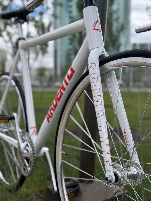 Fixed gear ardently