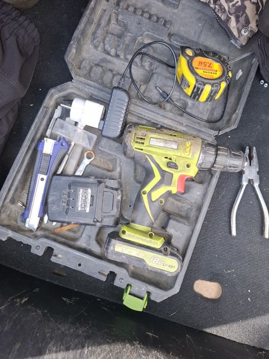 Продам шуруповерт