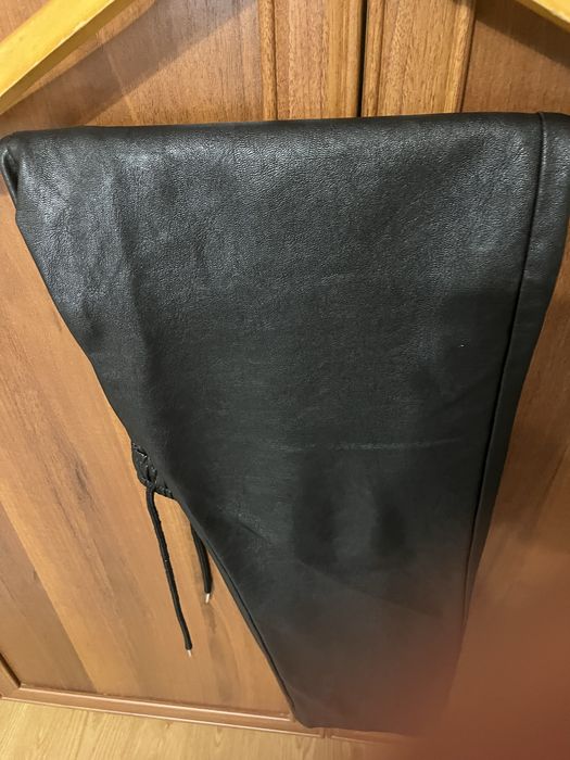 Продам брюки черные экокожа