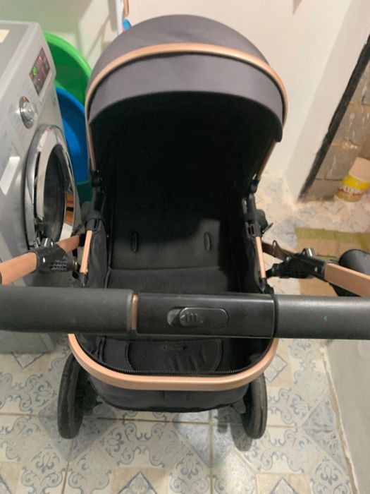 Продам коляску состояние хорошее