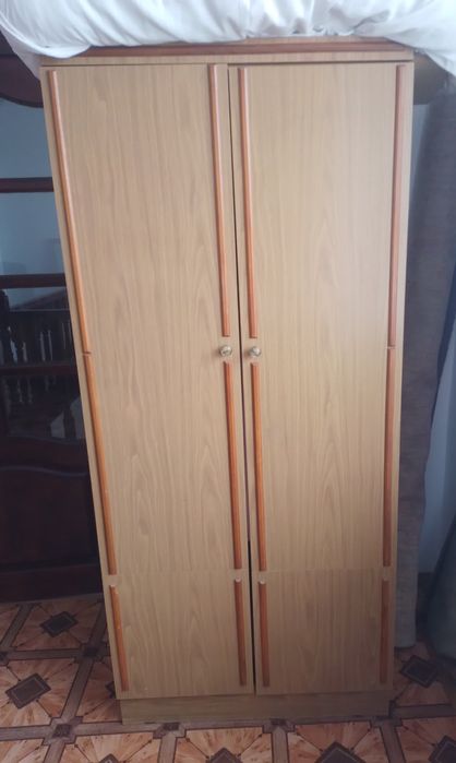 Продаётся спальный мебель .