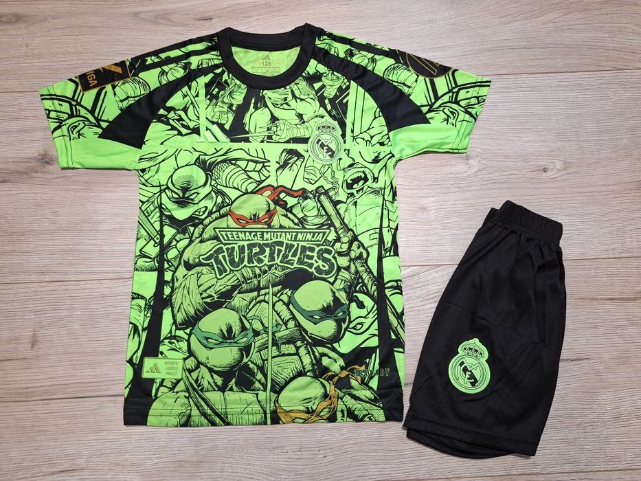 Разпродажба!!!Детски футболни екипи!