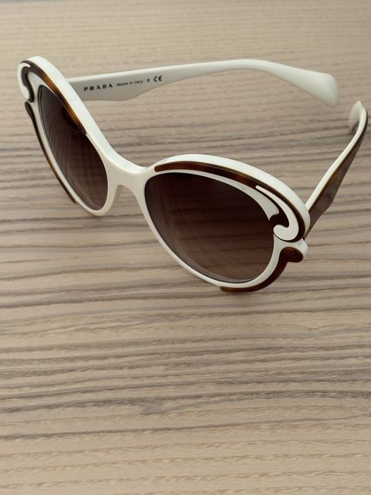 Ochelari de soare Prada
