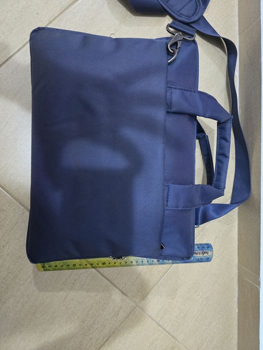 Geantă laptop Rivacase