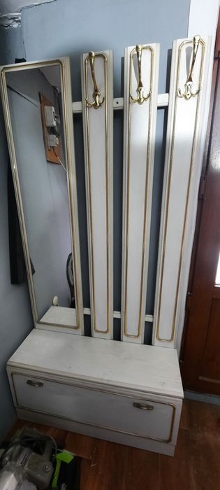 Вешалка для прихожей.