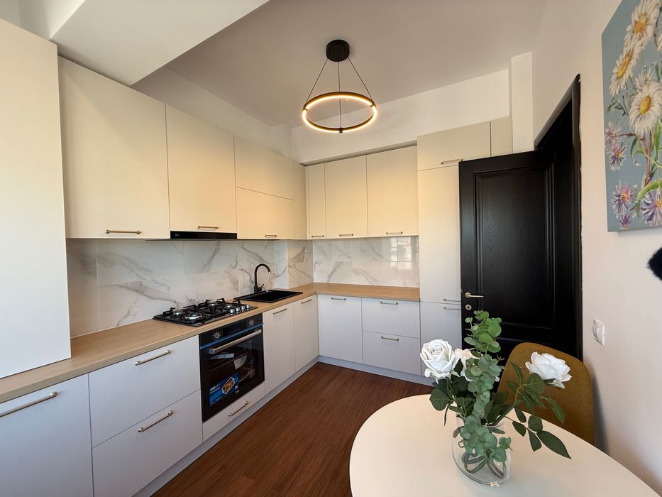 Închiriez apartament cu 1 cameră