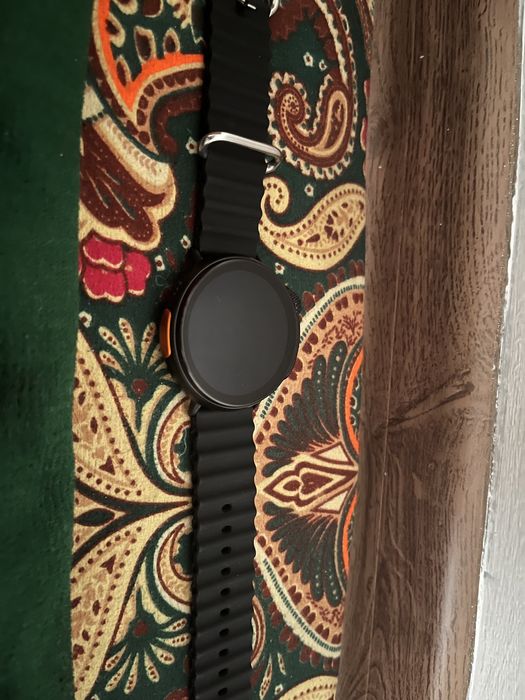 Смарт часы срочно продам