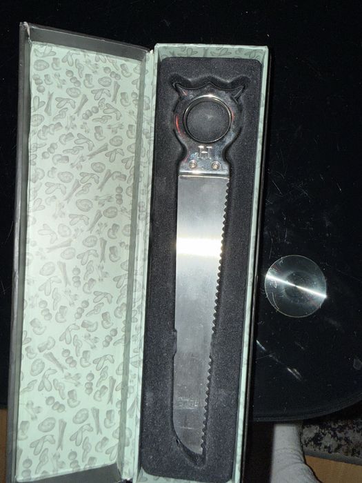 Оригинален Hendrick’s Gin лимитиран комплект – cucumber saw + corer