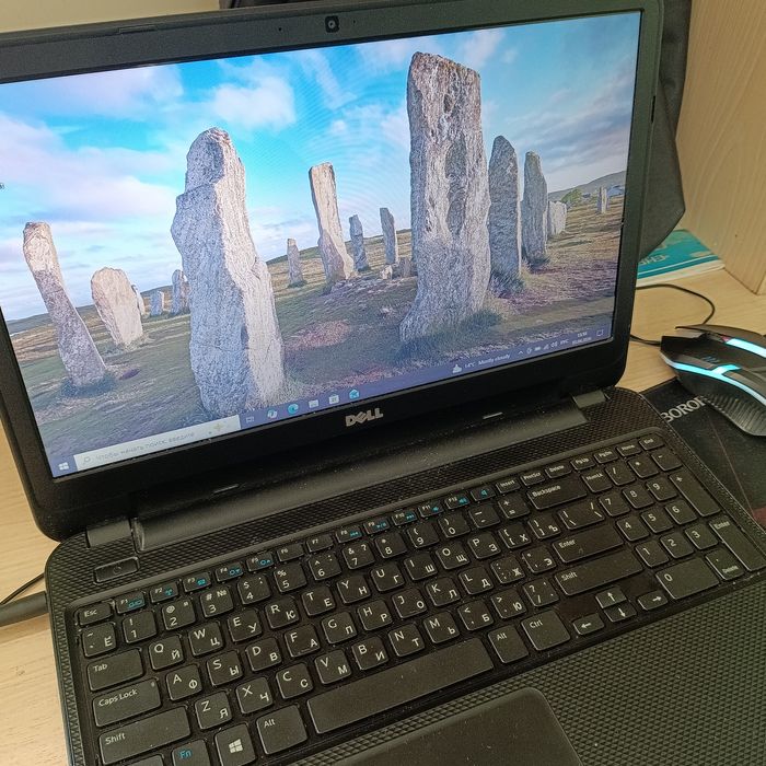 Ноутбук Dell Inspiron