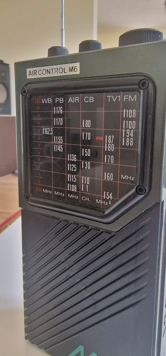 Radio portabil FM TV Banda Air ca nou