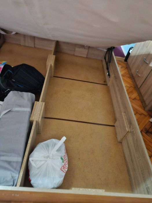 Легло 160/200 с матрак и повдигащ механизъм