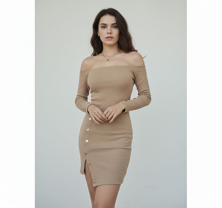 Дамска рокля с дълъг ръкав