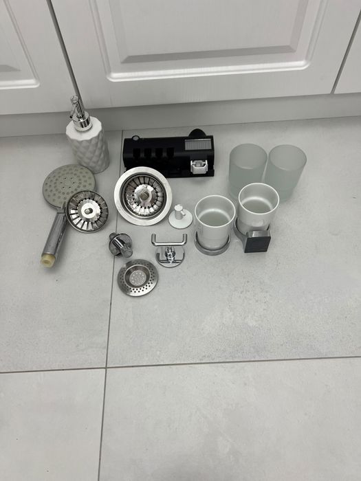 Vand obiecte sanitare diferite