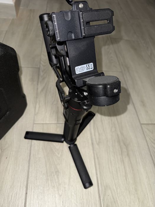 Manfrotto MVG220 stabilizator gimbal in 3 axe capacitate 2.2kg