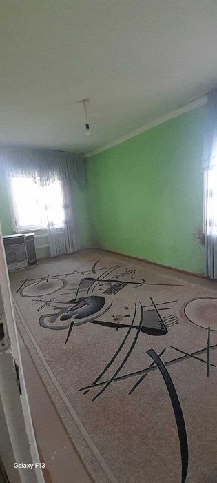 Продаётся 1х комн квартира на 3 этаже Ор-р  5 микрорайон Навруз