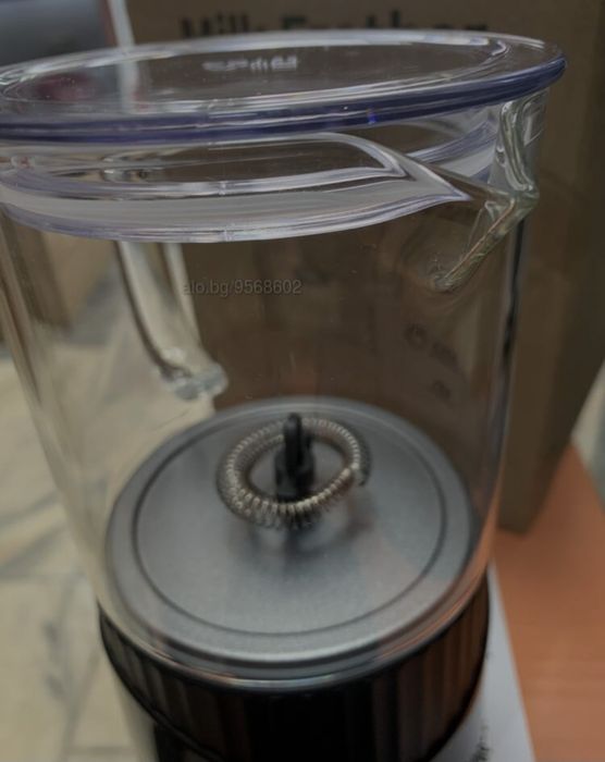 Уред за Млечна Пяна / Пенообразувател за Мляко / Електрически Уред за Фрапе и Капучино