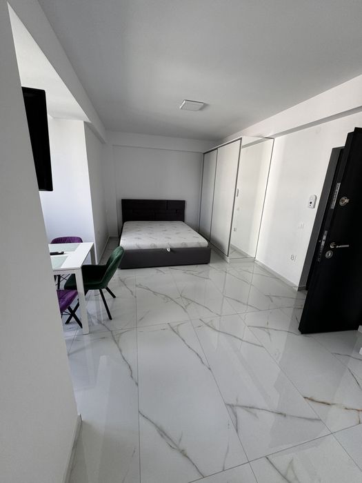 Garsoniera  de inchiriat Mioveni bloc nou.