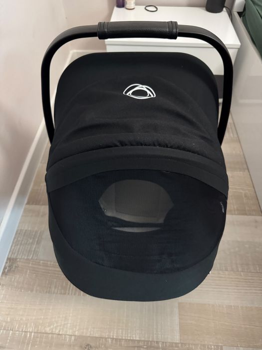 Bugaboo Turtle Air by Nuna +  ISOFIX база.