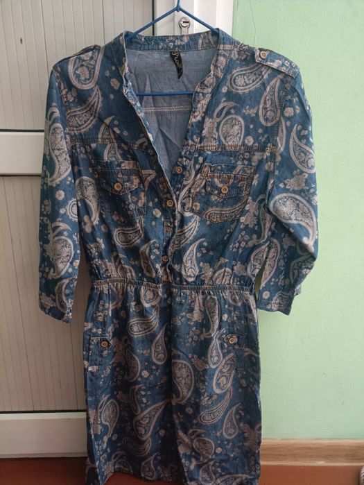 Женские вещи куртка,платья