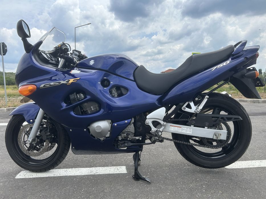 Suzuki GSX750F 2004