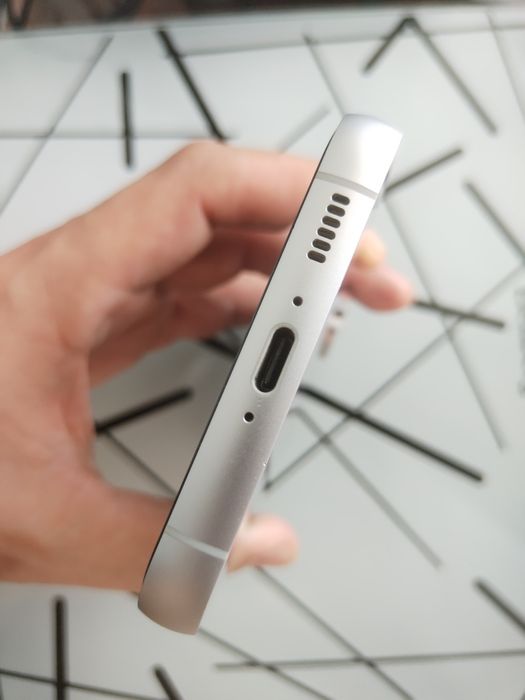 Samsung S23Fe телефон