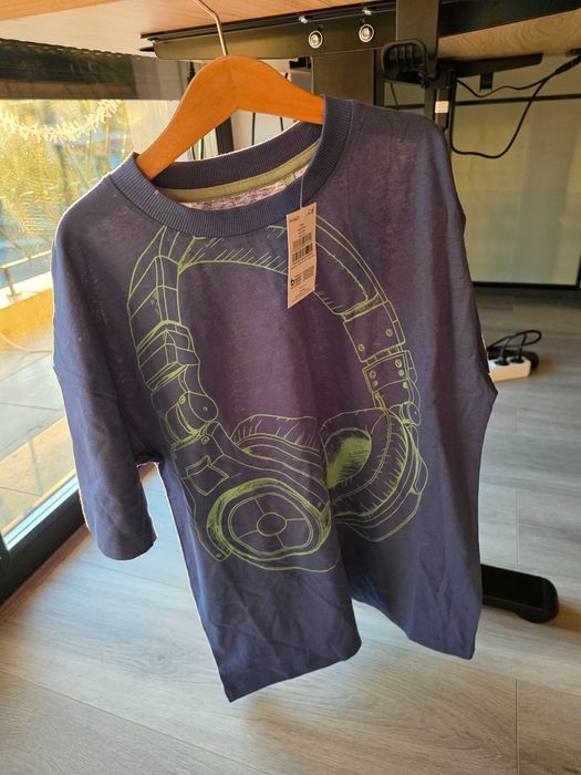 Tricou Next 10 ani nou, cu eticheta