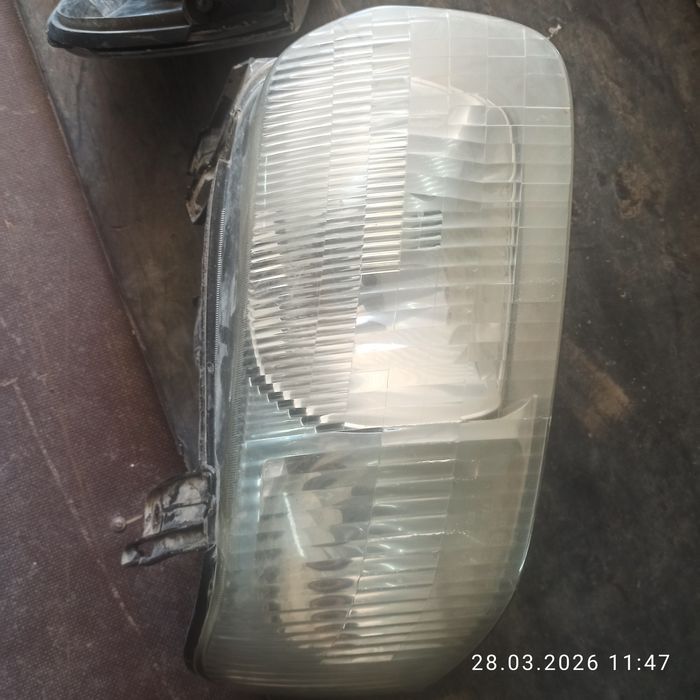 Продам фары Ford maverick