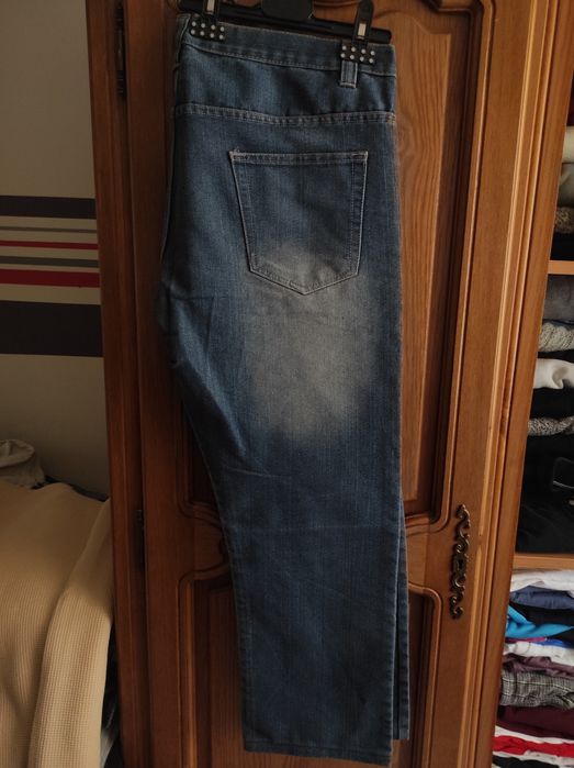 Pantalon blugi, diferite marimi, diferite modele