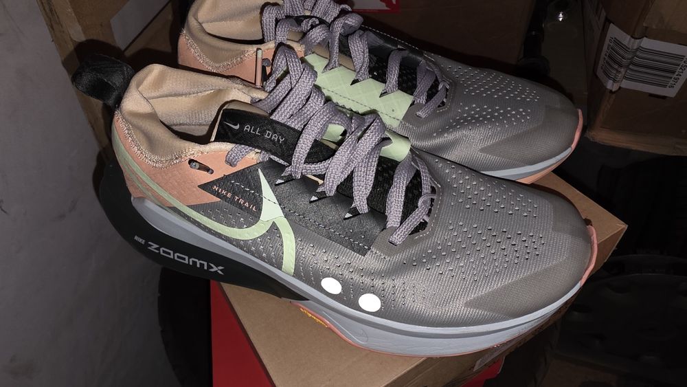 Обувки Nike ZoomX
