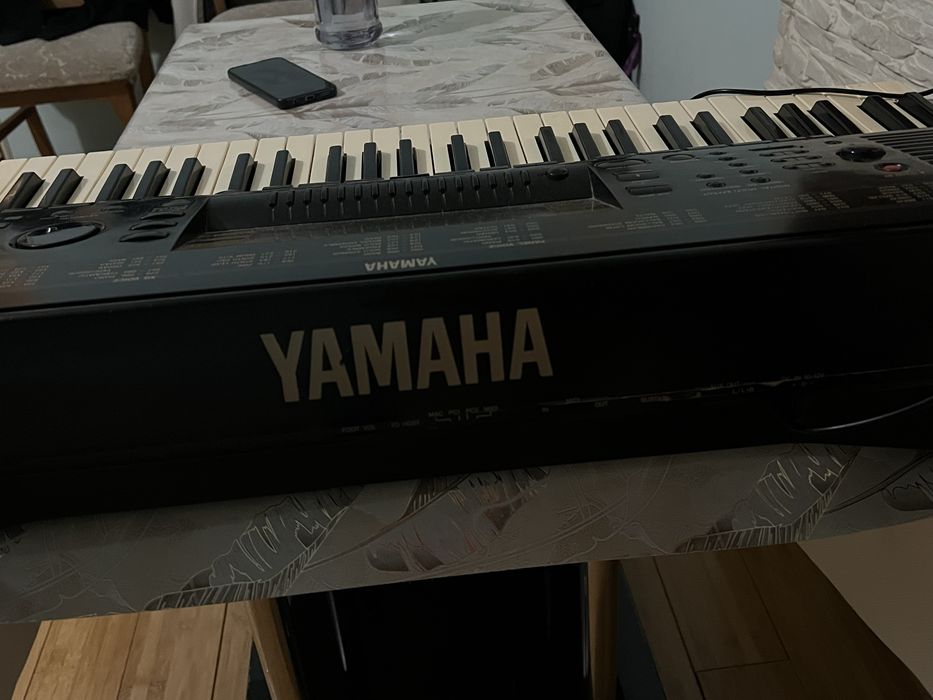 Синтезатор Yamaha PSR-730