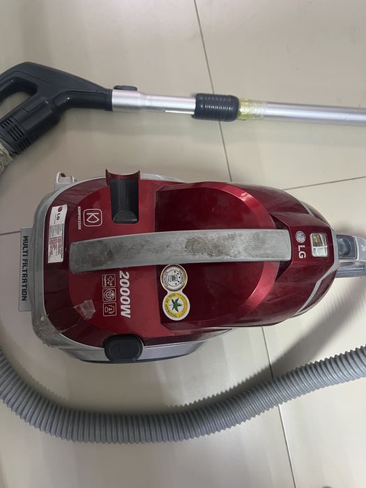 Продам пылесос LG