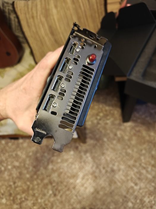 Видеокарта Radeon rx6800