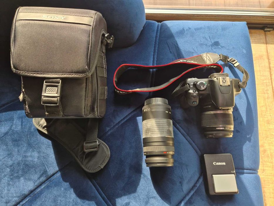 Canon EOS Rebel XSi ,doua obiective 18-55mmstabilizat si 75-300.