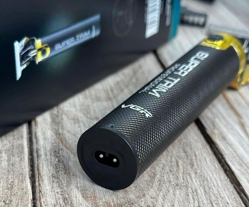 Професионална машинка за подстригване VGR