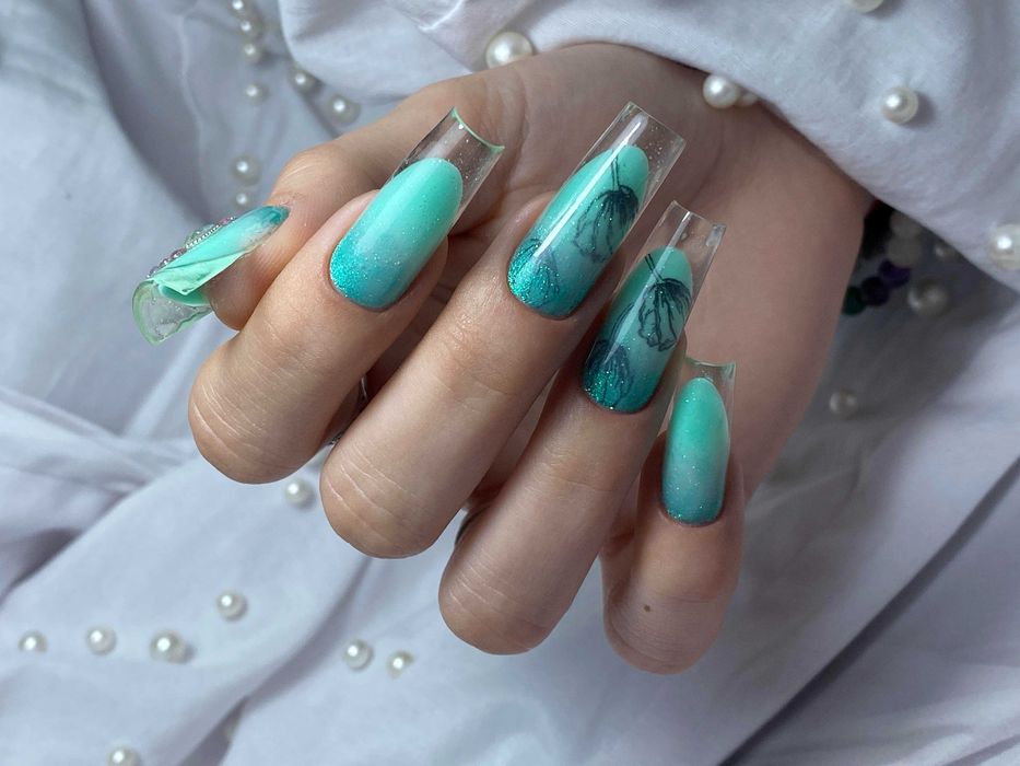 Manichiura in tehnica gel,pedichiura spa