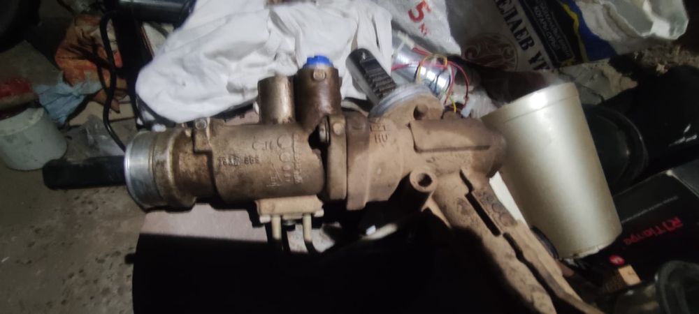 Продам рулевую рейку