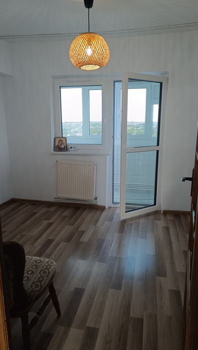 Schimb/Vând apartament 4 camere