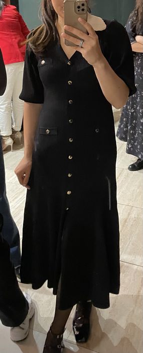 Продам платье черную в хорошем состояний