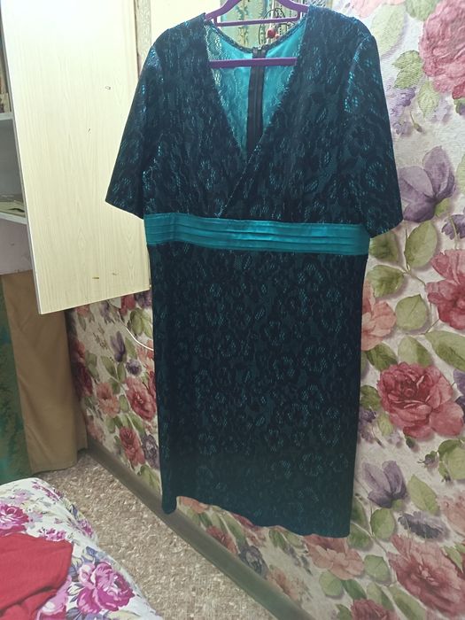 Платье нарядное, ажурное