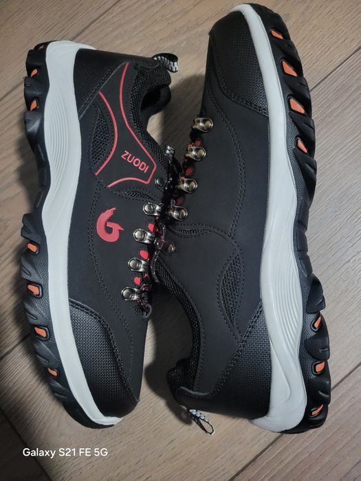 Vând Încălțăminte Sport