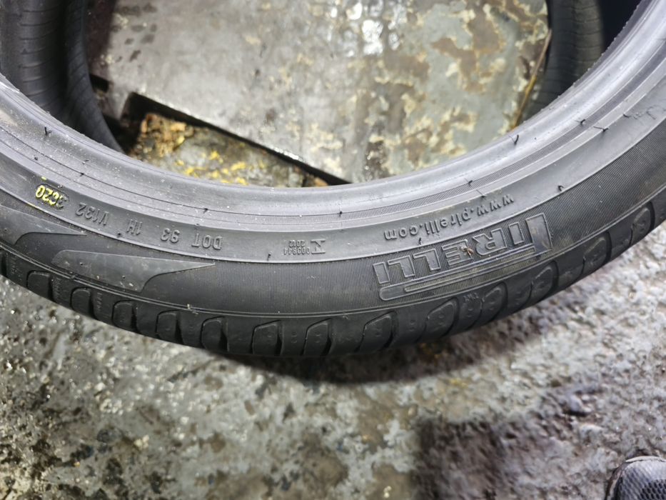 255 40 20 vara pirelli